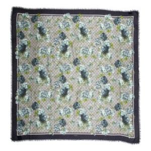 new with tags authentic Gucci Blooms Fringe-Trimmed modal and silk blue Scarf